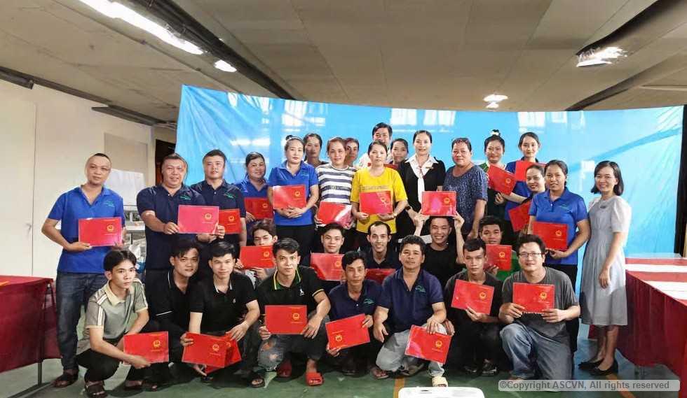 Trường Cao đẳng nghề Trà Vinh phối hợp Công ty Minabeco bế giảng và trao chứng chỉ đào tạo lớp May công nghiệp